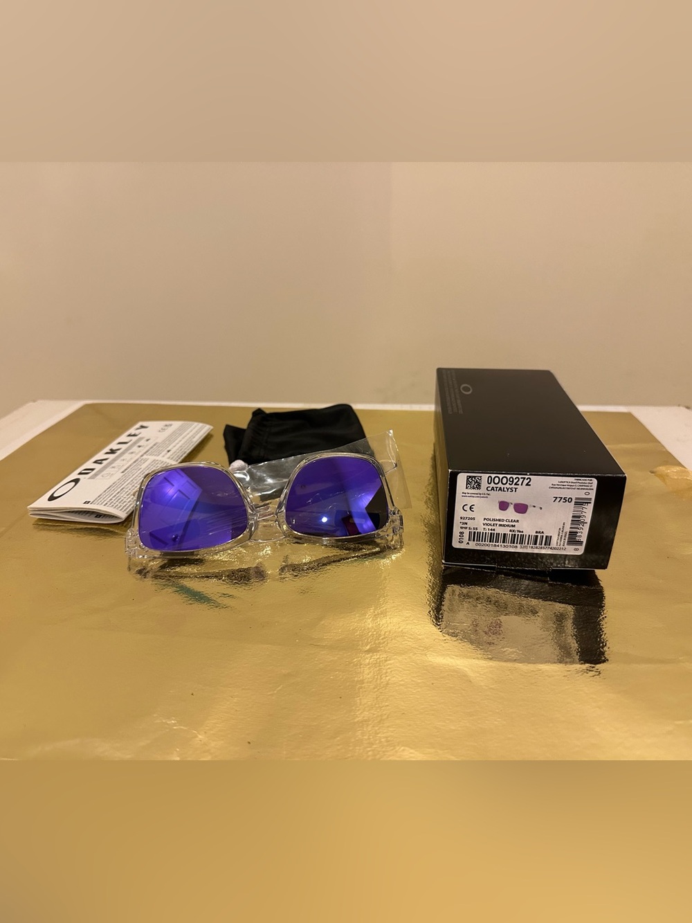 Oakley Catalyst Polished Clear (New)
